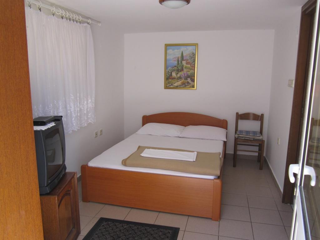 Apartments Antonia Малинска Номер фото