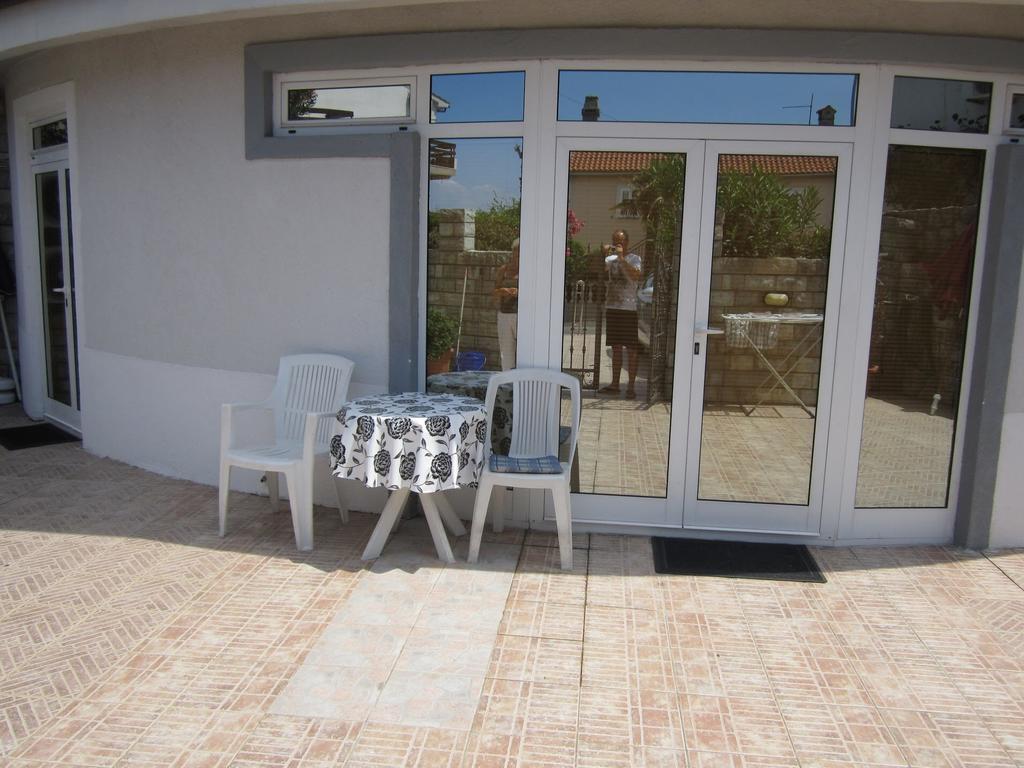 Apartments Antonia Малинска Номер фото