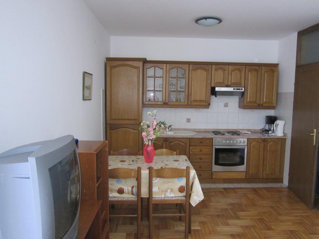 Apartments Antonia Малинска Номер фото