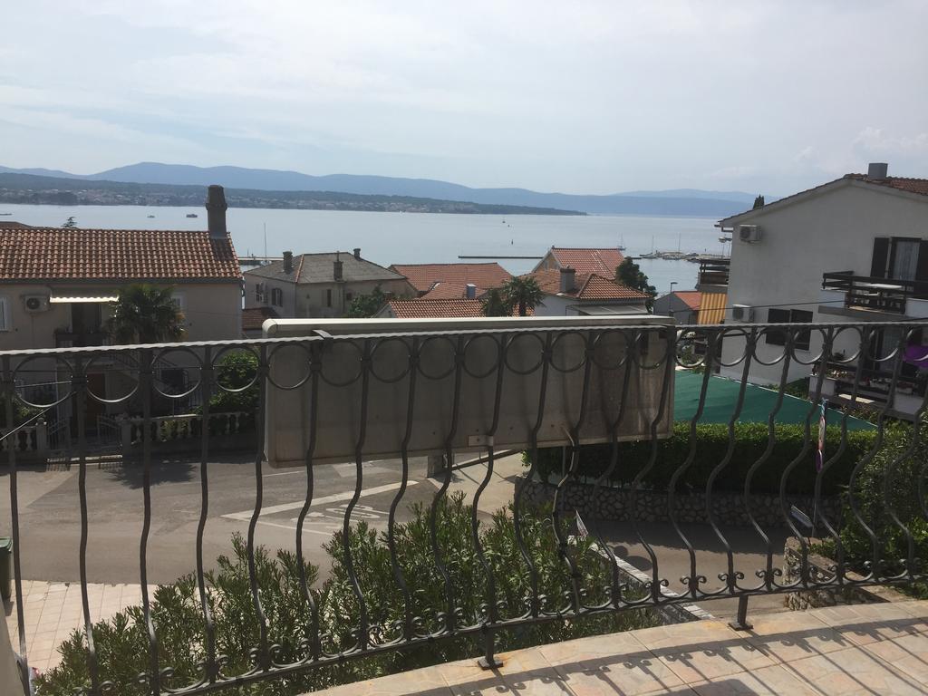 Apartments Antonia Малинска Экстерьер фото