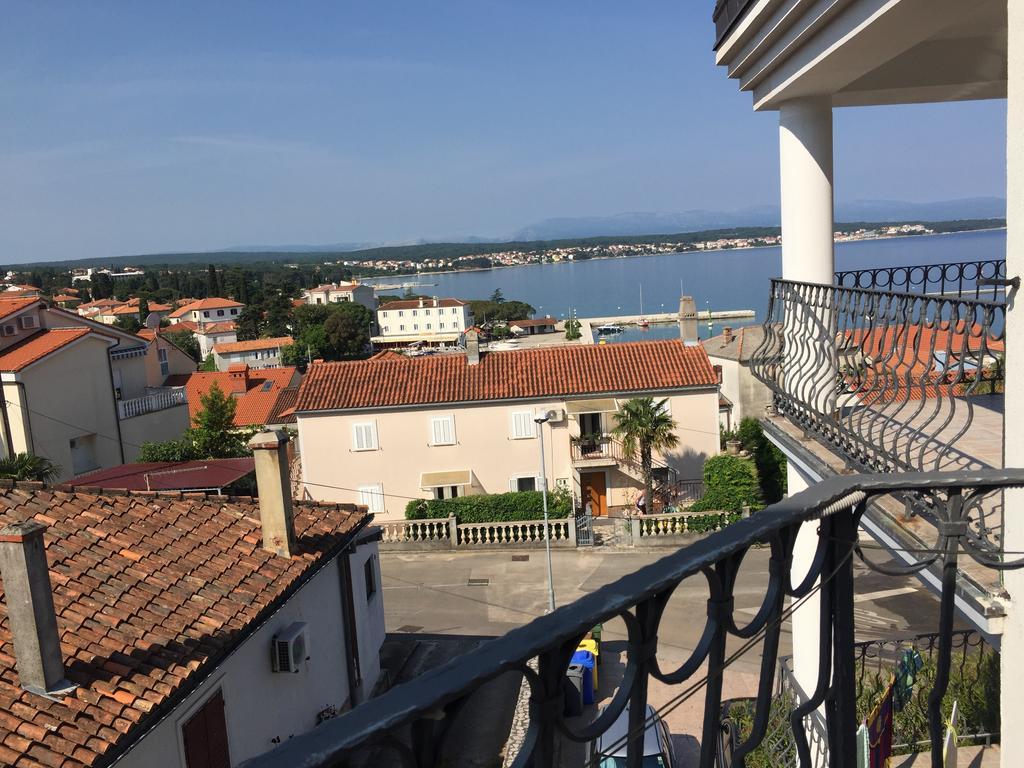 Apartments Antonia Малинска Экстерьер фото