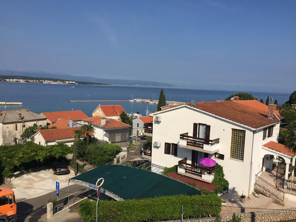 Apartments Antonia Малинска Экстерьер фото